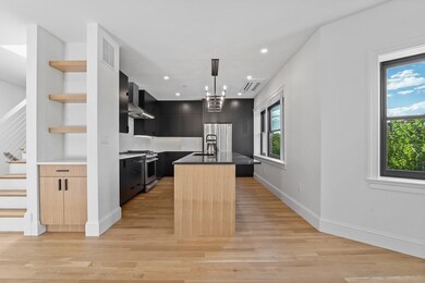 903 Beacon St unit 3, Boston, MA 02215 - photo 7