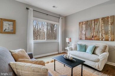 3037 Mission Square Dr, Fairfax, VA 22031 - photo 7