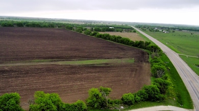 255 Route 7, Bruceville-Eddy, TX 76524 - photo 2