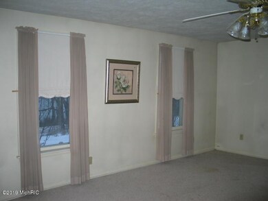 17628 Junction Rd, Addison, MI 49220 - photo 4