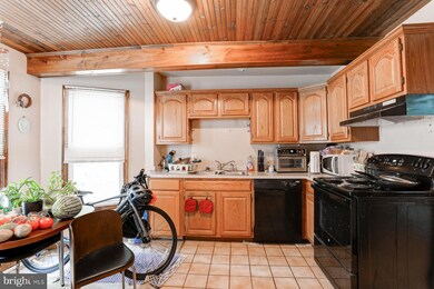 652 Market St, Lemoyne, PA 17043 - photo 3