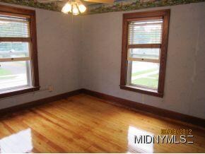 12x10 Bedroom