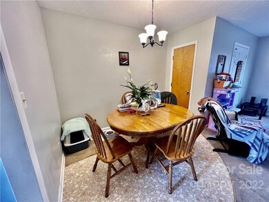 423 Melody Ln, Shelby, NC 28152 - photo 5