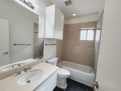 1842 Maryland St, Houston, TX 77006 - photo 5