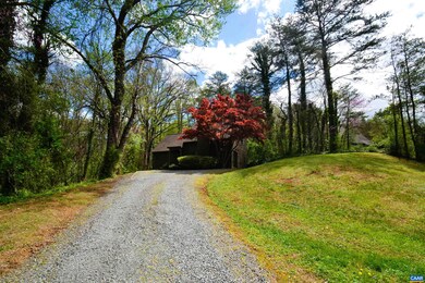 1401 Gray Stone Ct, Charlottesville, VA 22902 - photo 2