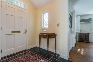 10 Manor Rd, Old Greenwich, CT 06870 - photo 2