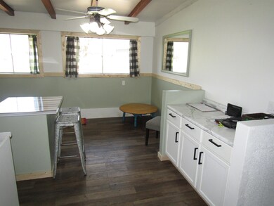 5308 S Baxter Ln, Janesville, WI 53546 - photo 6