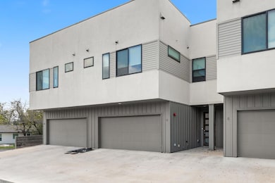 6409 Berkman Dr unit 9, Austin, TX 78723 - photo 2