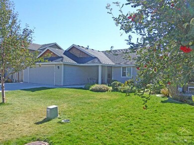 2058 NW Joshua Tree Ct, Redmond, OR 97756 - photo 2