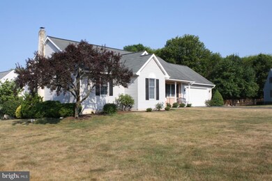 39 Groffs Dr, Ephrata, PA 17522 - photo 3
