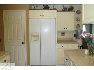 2324 Webster Rd, Lansing, MI 48917 - photo 4