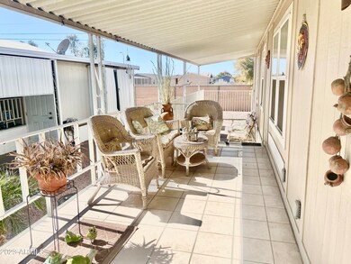 35FRONTPORCH