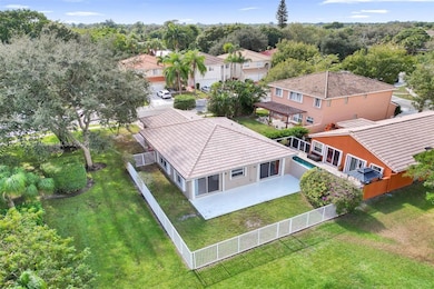 6305 Willoughby Cir, Lake Worth, FL 33463 - photo 2