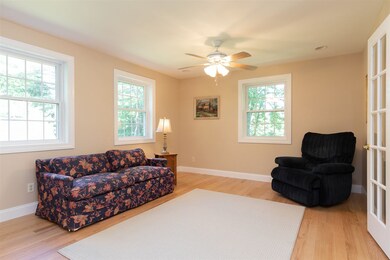 131 Nathaniel Dr, Portsmouth, NH 03801 - photo 7