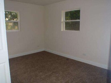 1026 Tacoma St, Carpentersville, IL 60110 - photo 6