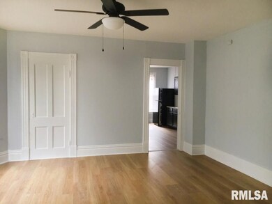 1009 W 14th St, Davenport, IA 52804 - photo 4