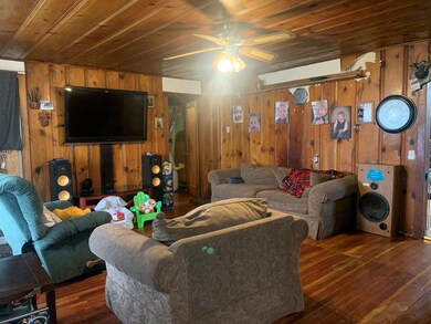 1992 Williams Hwy, Grants Pass, OR 97527 - photo 3