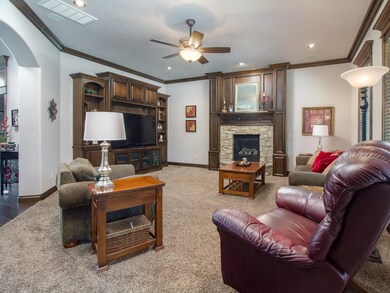 Large and inviting Living Room!