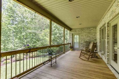 419 Hunters Cir, Greenville, SC 29617 - photo 5