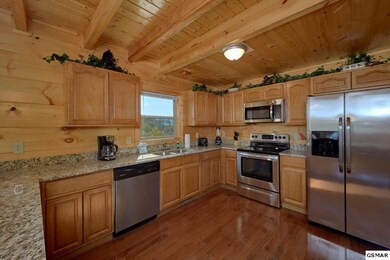 947 Mcmakin Way, Pigeon Forge, TN 37863 - photo 6