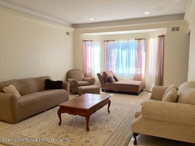 Formal Living Room (3)