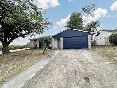 4953 Wampler Dr, the Colony, TX 75056 - photo 2