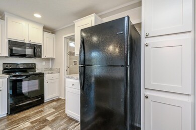 11-web-or-mls-321 W Renior Rd-08