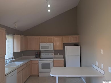 18908 T Cir, Omaha, NE 68135 - photo 3