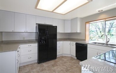 2805 211th St SW, Lynnwood, WA 98036 - photo 7