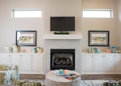 608 608 Cambridge Bend Cir, Tyler, TX 75703 - photo 2