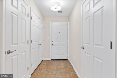 112 Kendrick Place unit 14, Gaithersburg, MD 20878 - photo 3