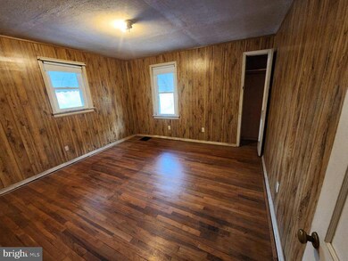 842 Englesville Hill Rd, Boyertown, PA 19512 - photo 7