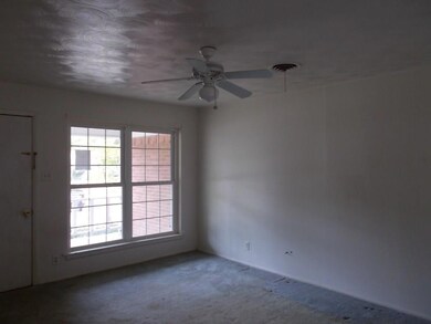 2604 Woodlawn Dr, Ennis, TX 75119 - photo 6