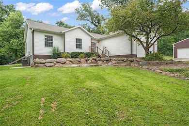 5240 N 67th Ave W, Newton, IA 50208 - photo 3