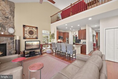 7299 Pebble Creek Dr, Elkridge, MD 21075 - photo 2