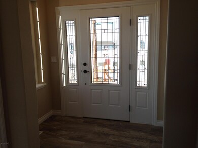 Cambria Entry