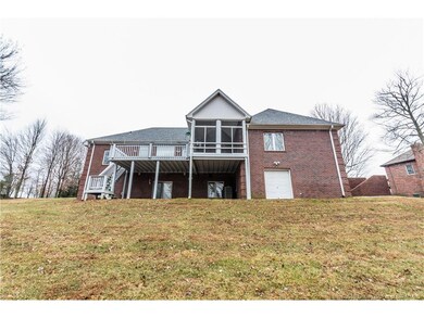 5026 Bent Creek Dr, Floyds Knobs, IN 47119 - photo 3