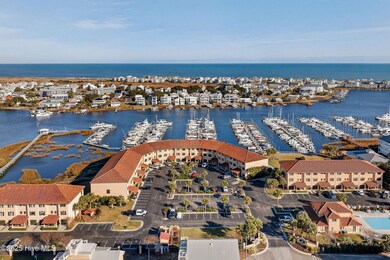 100 Spencer-Farlow Dr unit D-52, Carolina Beach, NC 28428 - photo 7