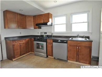 82 Carpenter St, Red Bank, NJ 07701 - photo 3