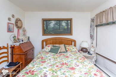 04-Bedroom 2 KJC_1024
