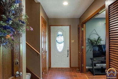 Entry/Foyer