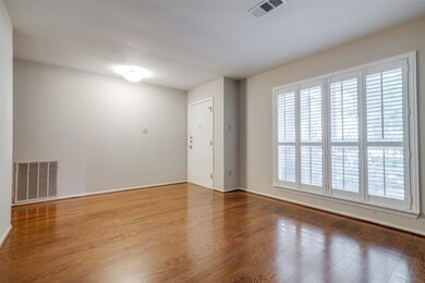 200 Westfield St, Houston, TX 77022 - photo 5