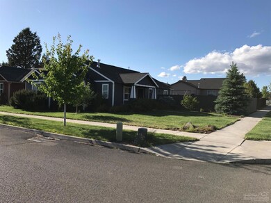 61351 Woodbury Ln, Bend, OR 97702 - photo 3