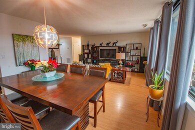 3709 S George Mason Dr unit 110, Baileys Crossroads, VA 22041 - photo 6