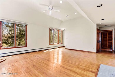 24_Lia_Fail_Way_Cos_Cob_CT-small-005-005