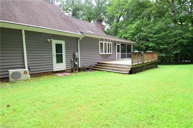 2926 Shaw St, Asheboro, NC 27205 - photo 6