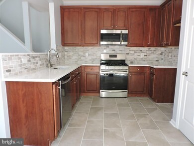 106 Cypress Ct, Woodbury, NJ 08096 - photo 2