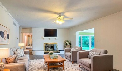 1519 Gaidry Rd, Lexington, KY 40505 - photo 6