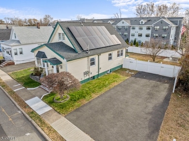 7-02 Lake St unit 1X, Fair Lawn, NJ 07410 - photo 3