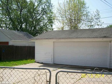 8076 Standard, Center Line, MI 48015 - photo 2